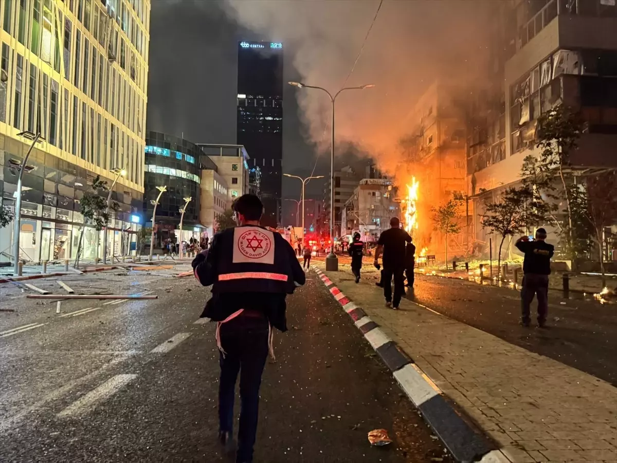 Hizbullah’tan Tel Aviv’e füze saldırısı: Çok sayıda yaralı var